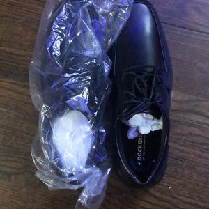 Dockers dress shoes